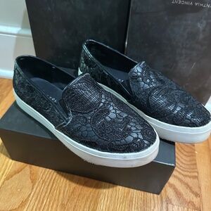 Very Volatile Slip on Lace sneakers